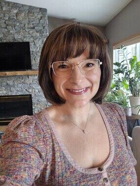 Meet your Posher, Lorraine